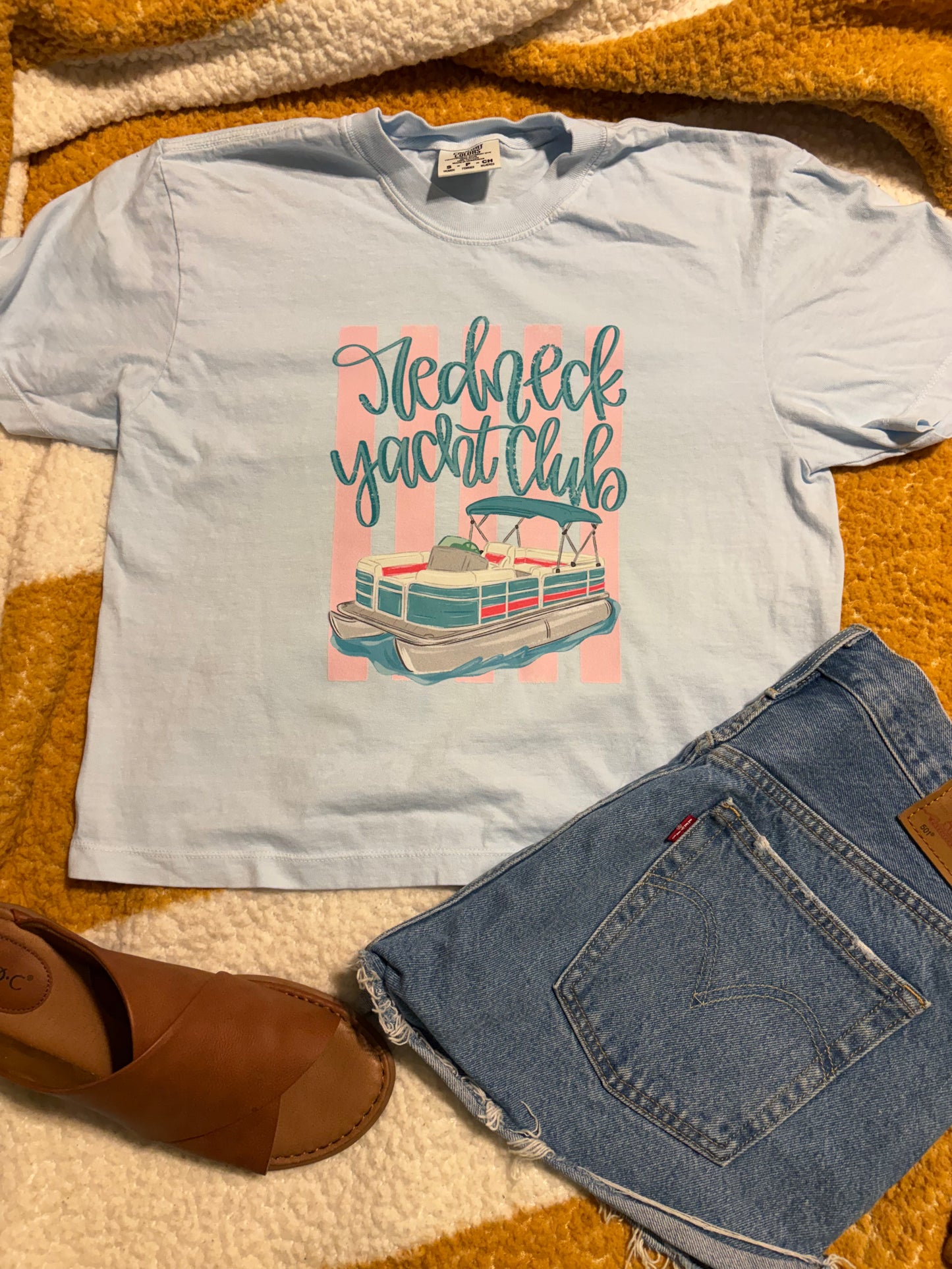 REDNECK YACHT CLUB tee shirt