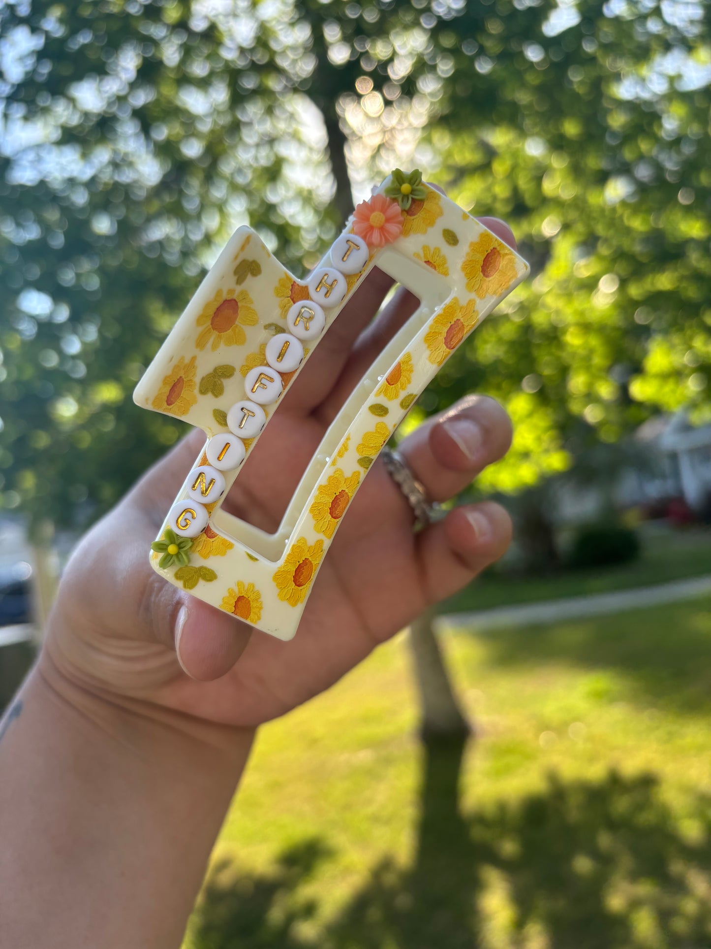 Let’s Go Thrifting Claw Clip