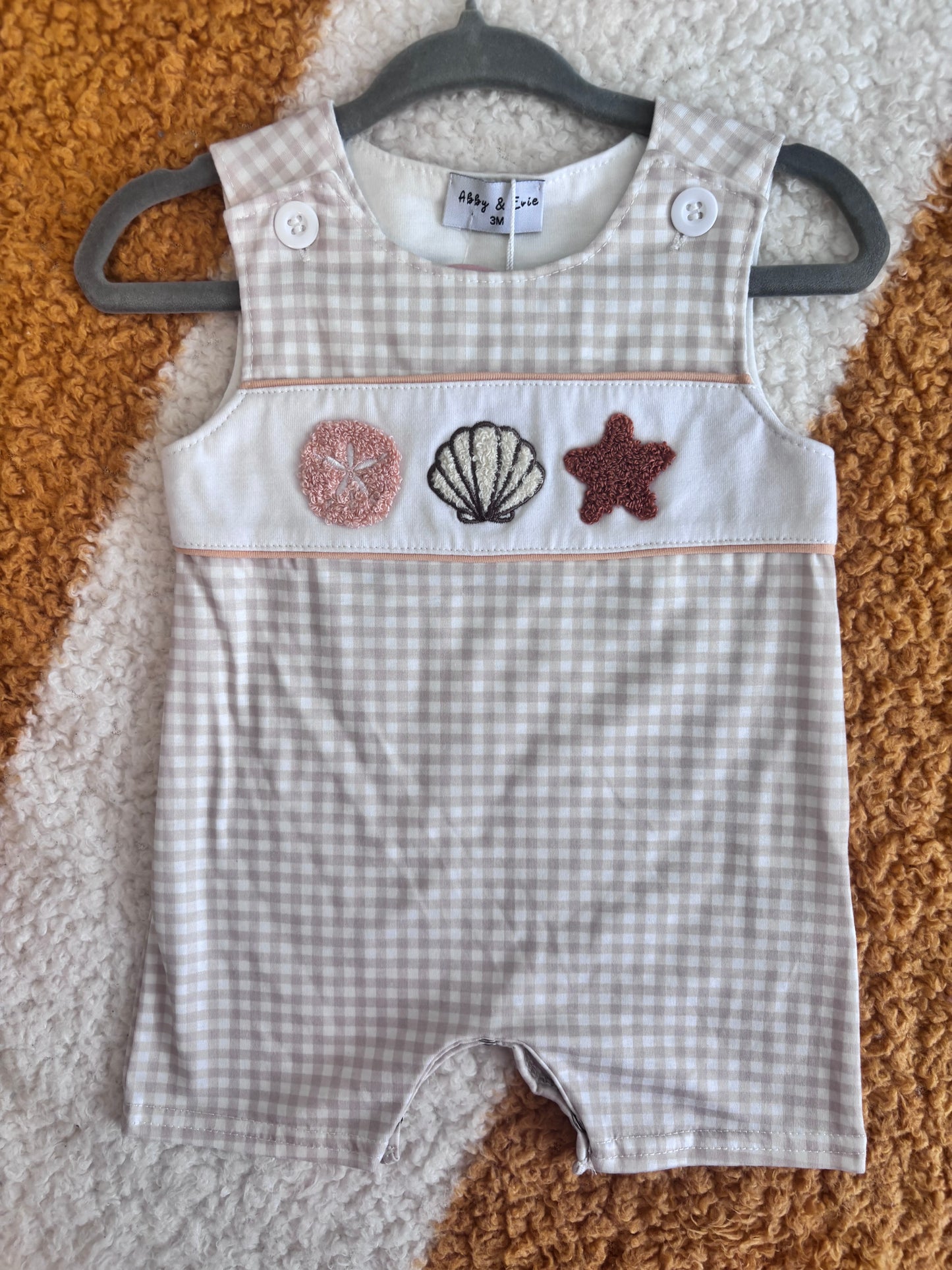 Shell Embroidered JonJon